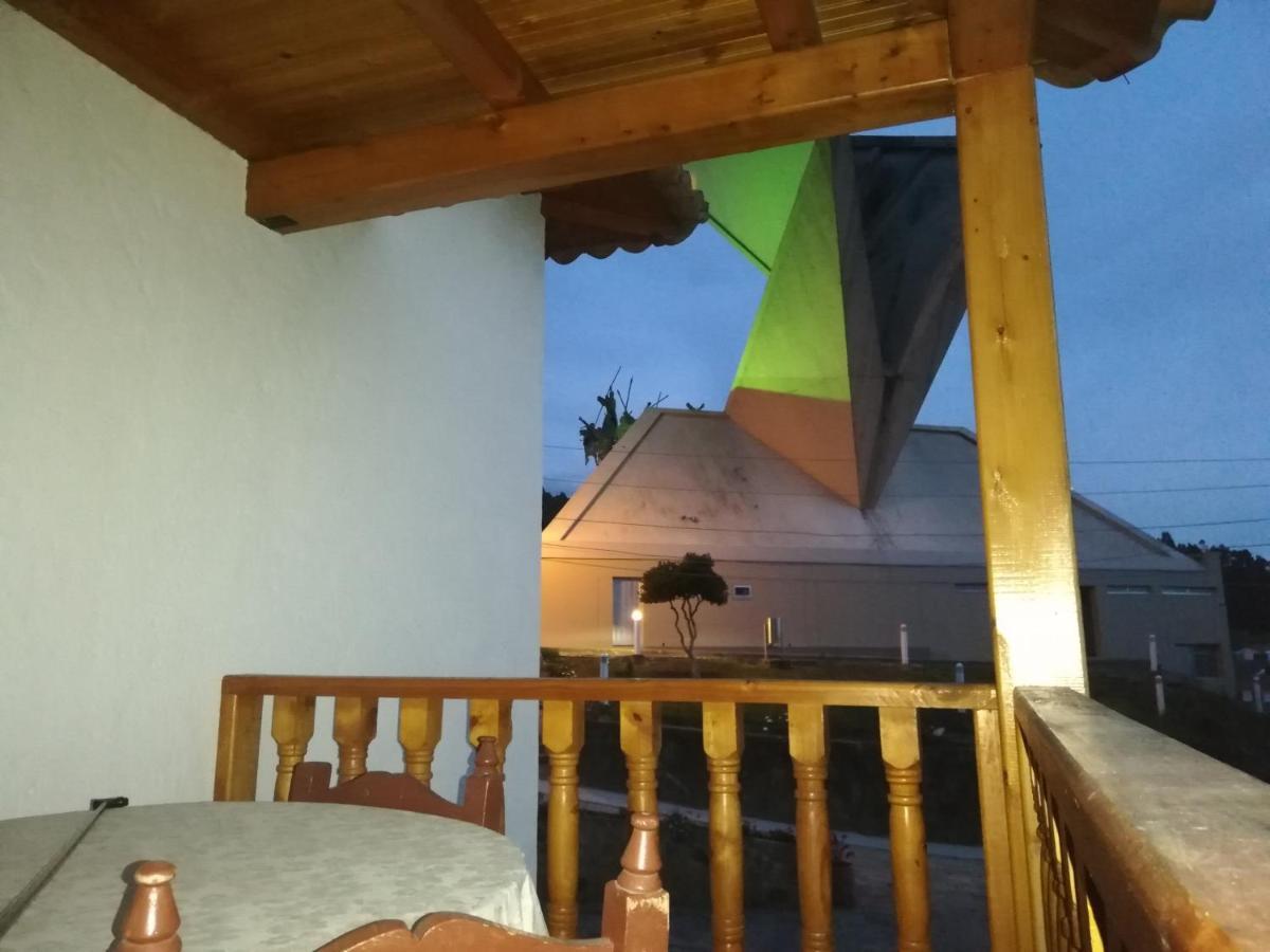 Hotel El Cangrejo Paipa Buitenkant foto